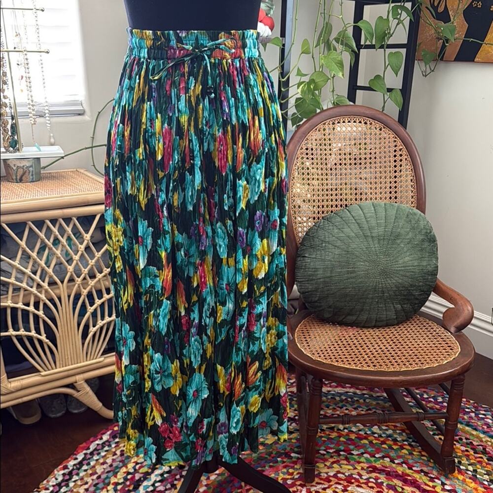 Vintage 90s Worthington Petite Muticolor Floral Elastic Waist Boho Midi Skirt